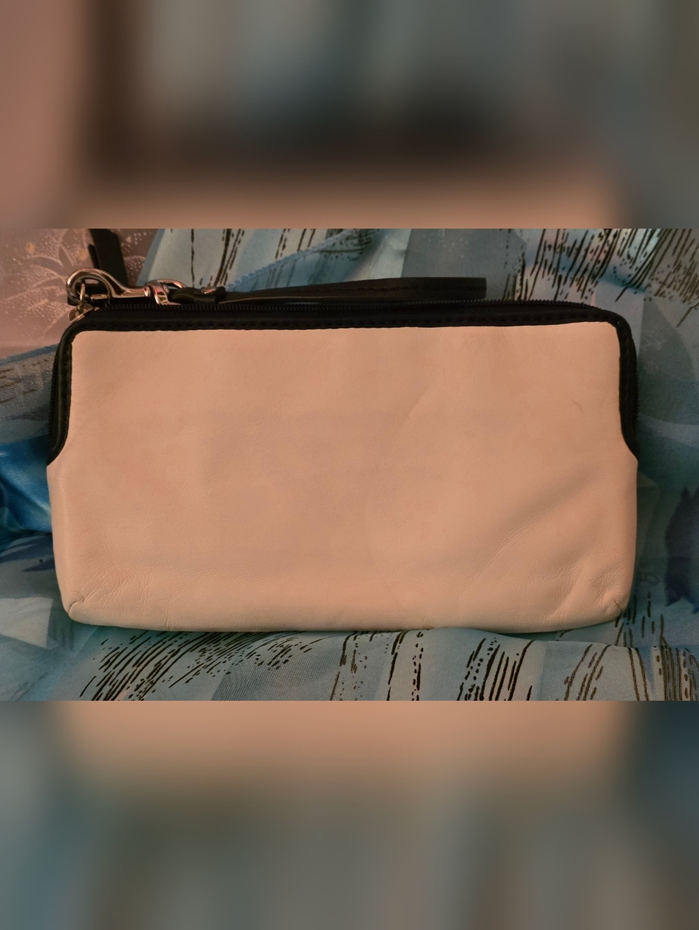 Coach Daisy Spectator Wristlet Leather - Picture 2 of 3